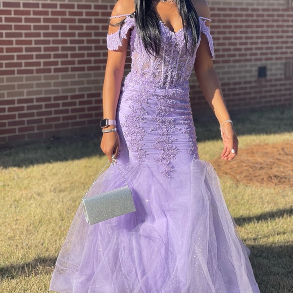 2022 Prom Dress - Picture 6 of 9